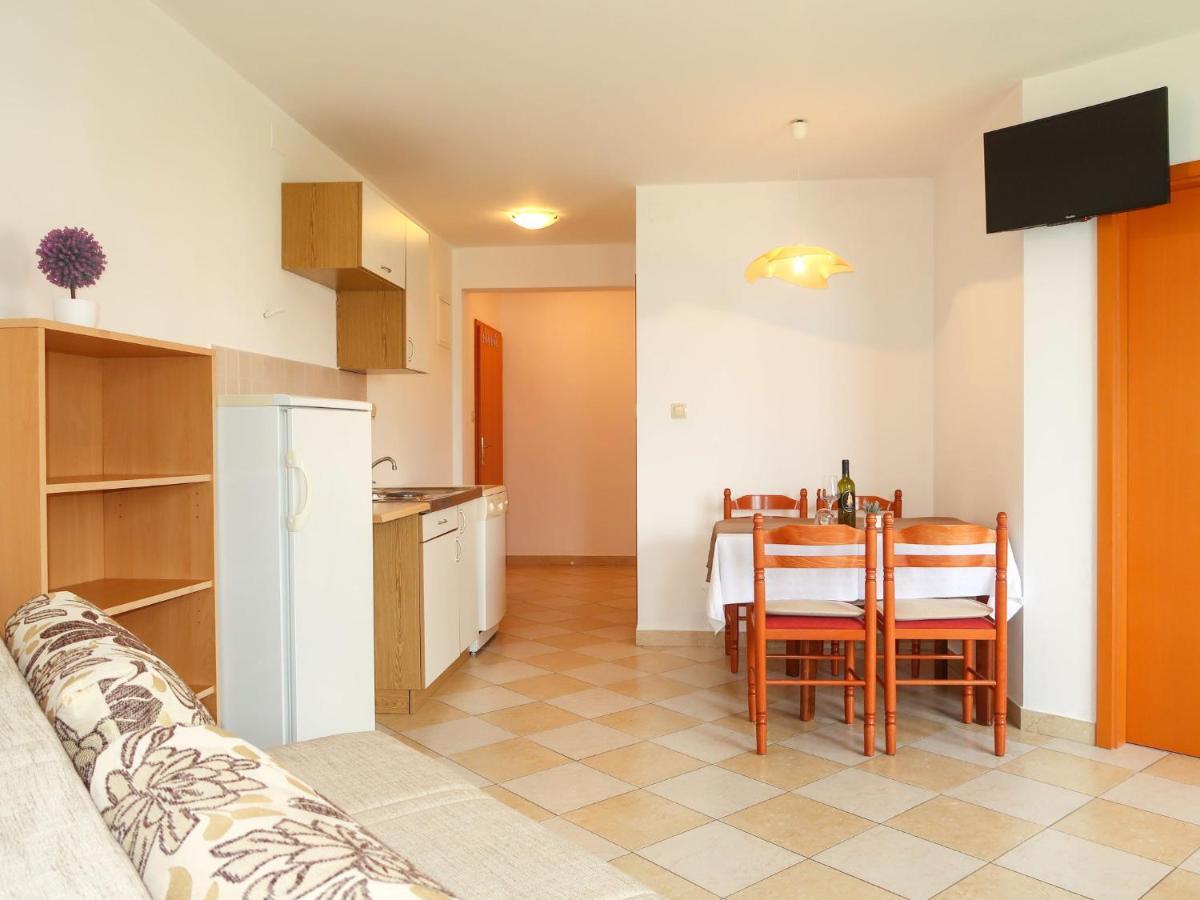 Apartment Marija - Vrb102 By Interhome Vrbnik Exterior foto