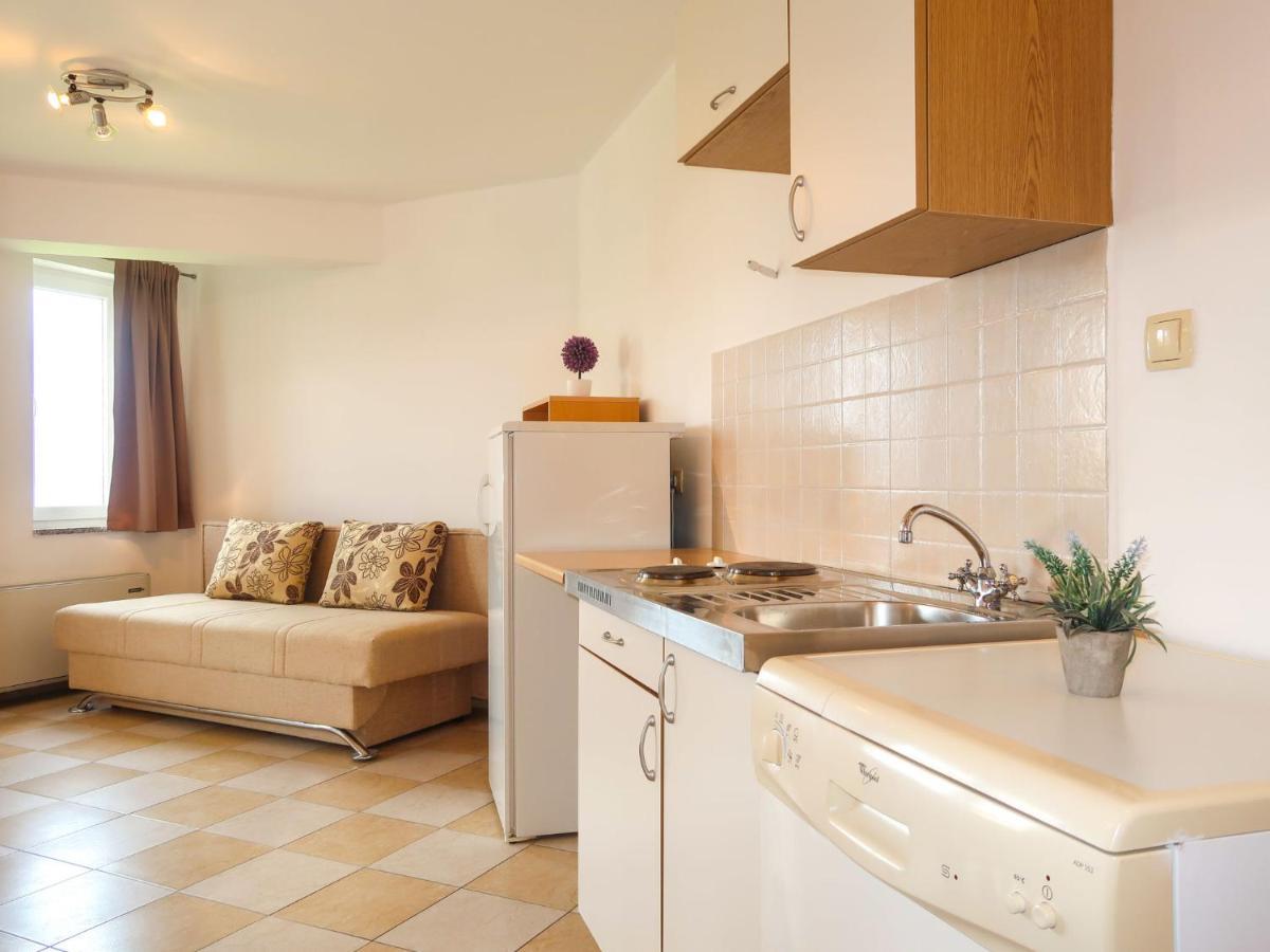 Apartment Marija - Vrb102 By Interhome Vrbnik Exterior foto